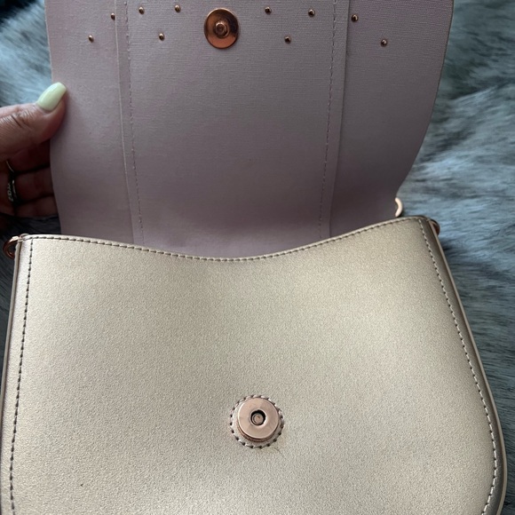 Ted Baker Crossbody bag in rose gold with tags. - Picture 3 of 6